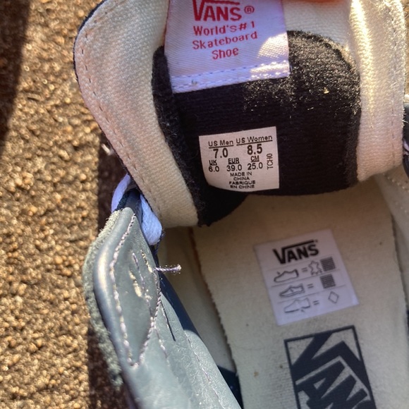 NWOT vans - Picture 3 of 4